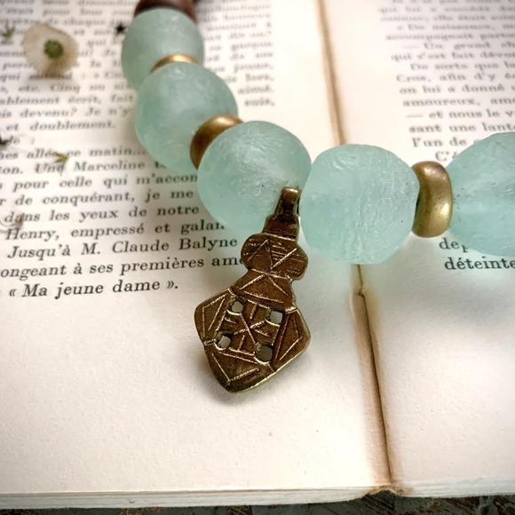 1900's ANTIQUE KROBO GHANA AFRICAN GLASS BEADED NECKLACE - Picture 6 of 10